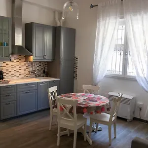 Lorenzo Appartamento Firenze